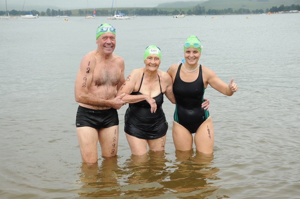 Neil and Lorna Cochran with Adele Cowley Midmar Mile 2012